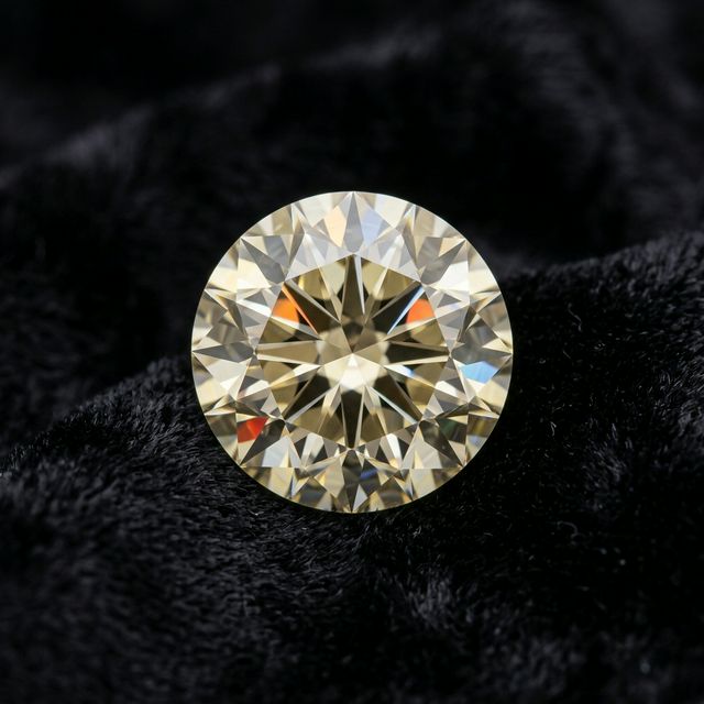 J color diamond